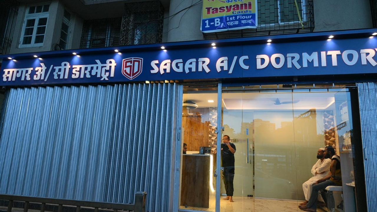 Sagar Dormitory Andheri - Nearest To Andheri Railway Station West มุมไบ ภายนอก รูปภาพ