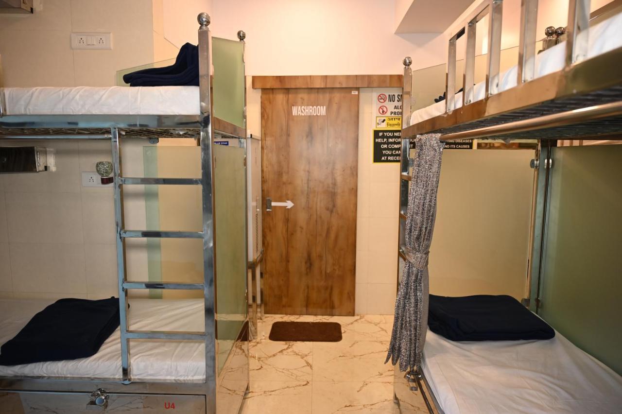 Sagar Dormitory Andheri - Nearest To Andheri Railway Station West มุมไบ ภายนอก รูปภาพ