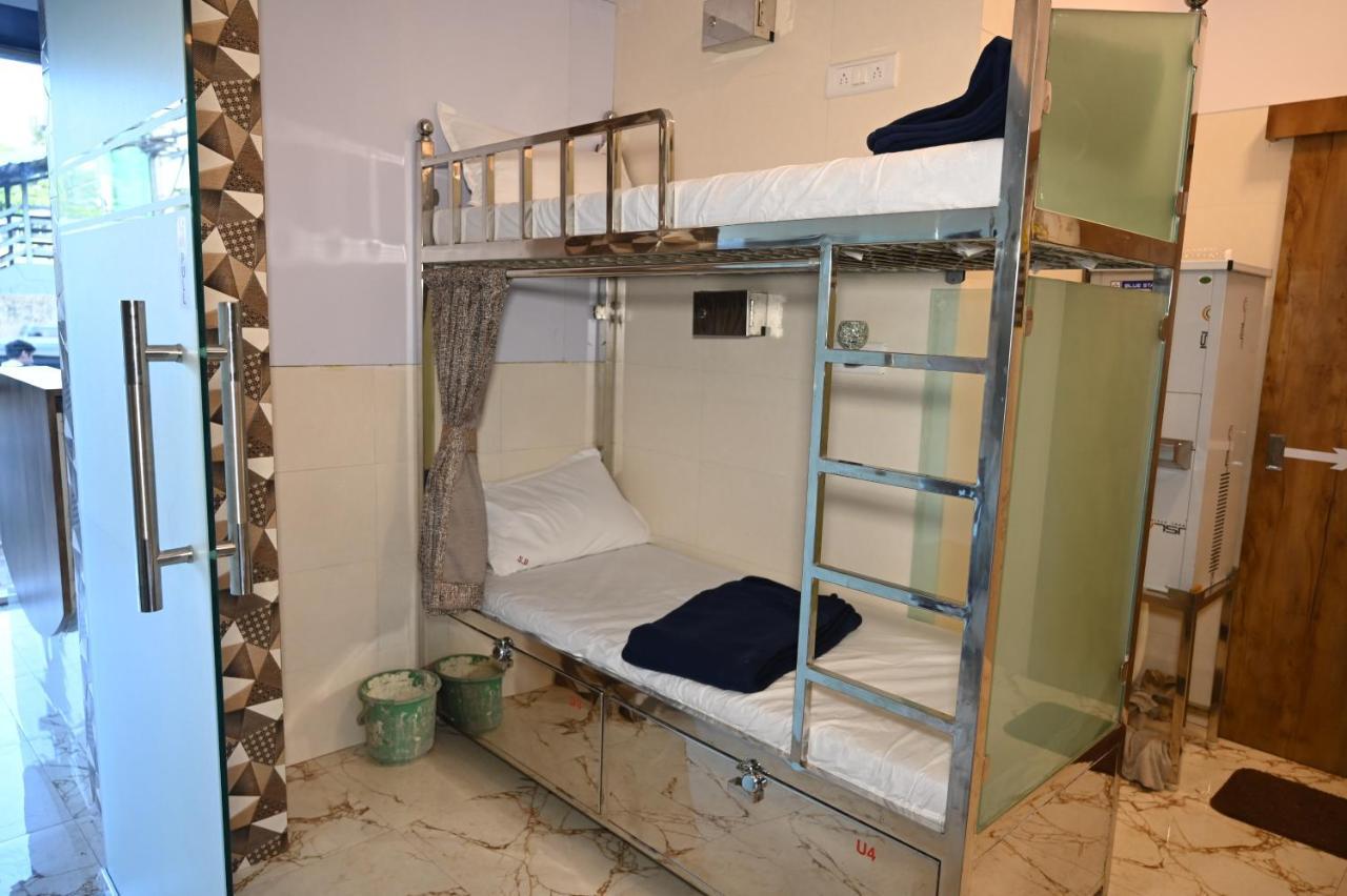 Sagar Dormitory Andheri - Nearest To Andheri Railway Station West มุมไบ ภายนอก รูปภาพ