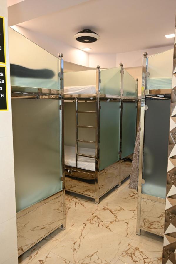 Sagar Dormitory Andheri - Nearest To Andheri Railway Station West มุมไบ ภายนอก รูปภาพ