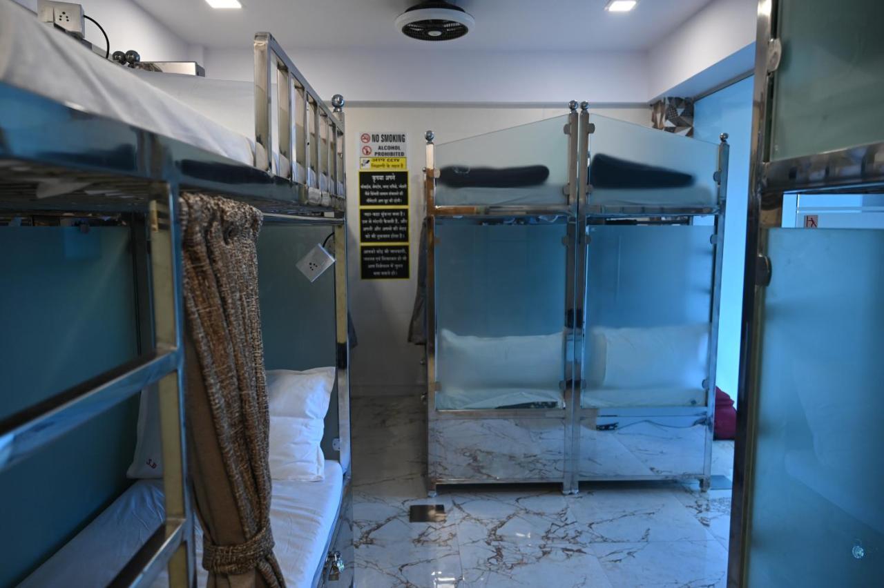 Sagar Dormitory Andheri - Nearest To Andheri Railway Station West มุมไบ ภายนอก รูปภาพ