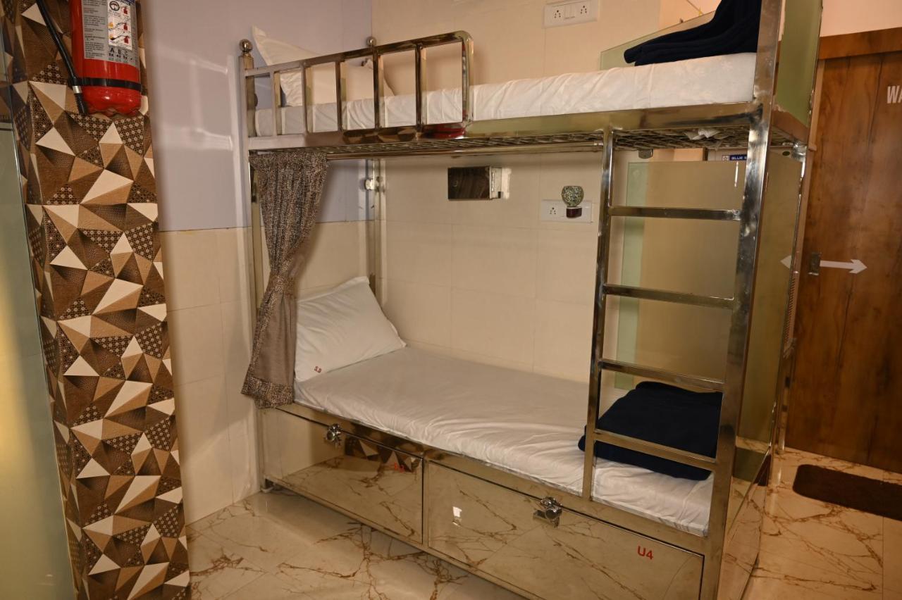 Sagar Dormitory Andheri - Nearest To Andheri Railway Station West มุมไบ ภายนอก รูปภาพ