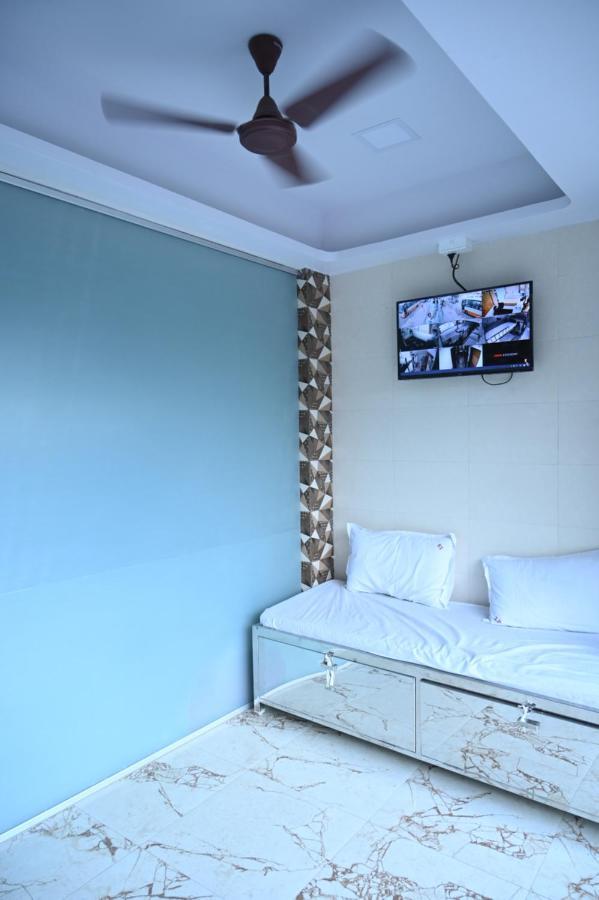 Sagar Dormitory Andheri - Nearest To Andheri Railway Station West มุมไบ ภายนอก รูปภาพ