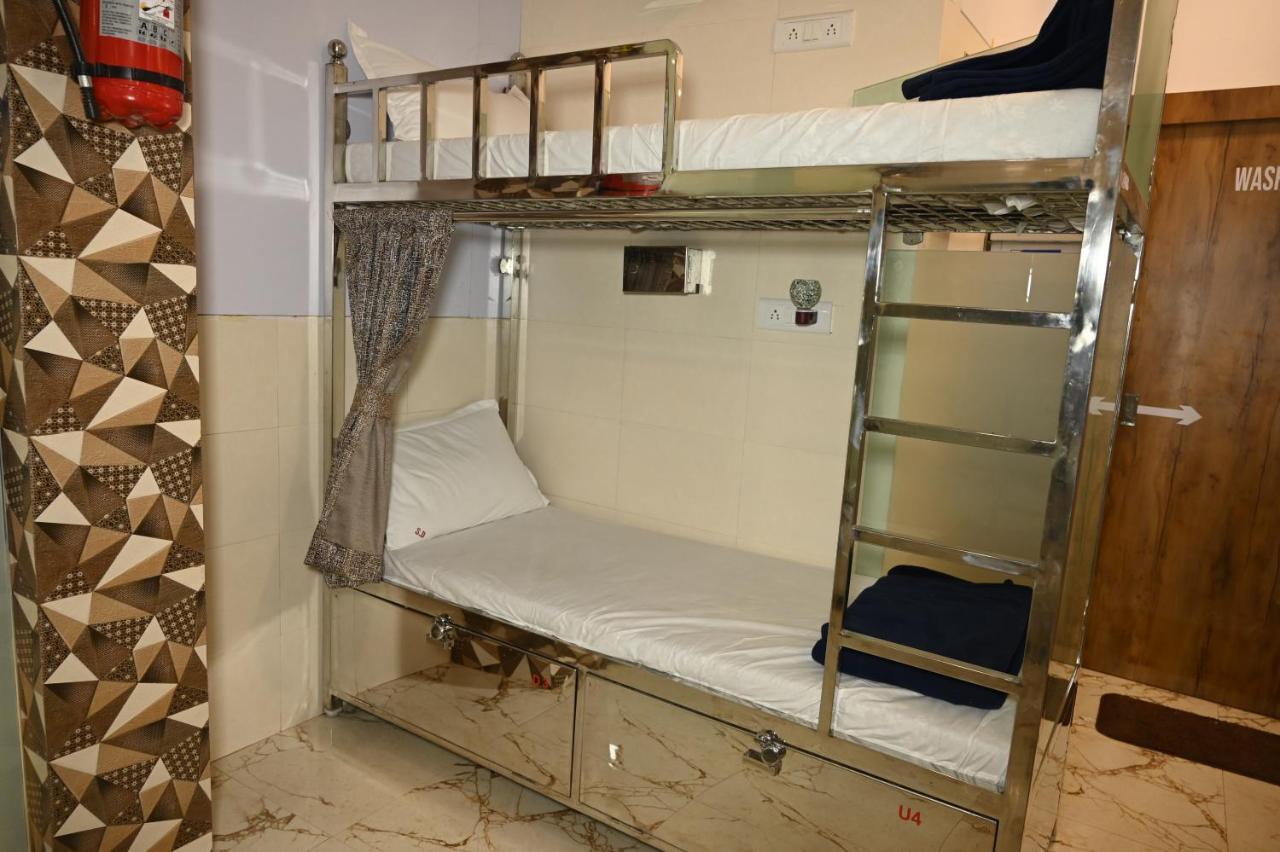 Sagar Dormitory Andheri - Nearest To Andheri Railway Station West มุมไบ ภายนอก รูปภาพ